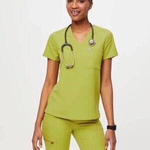 Women's Limeade Catarina FIGS scrub set